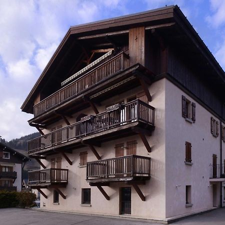 Warm 2-Bedroom Apartment Near The Tourist Office Megève Екстериор снимка