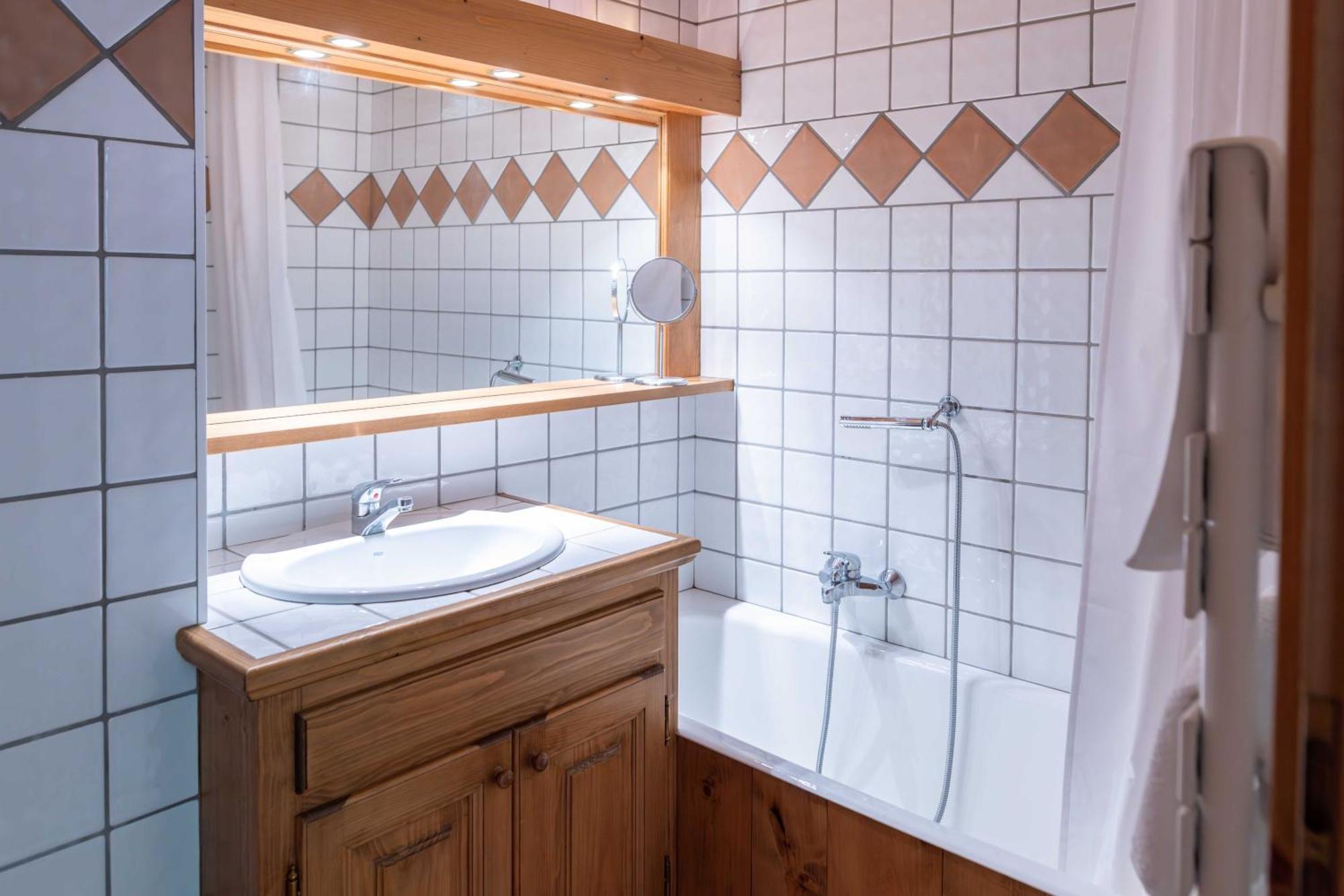Warm 2-Bedroom Apartment Near The Tourist Office Megève Екстериор снимка